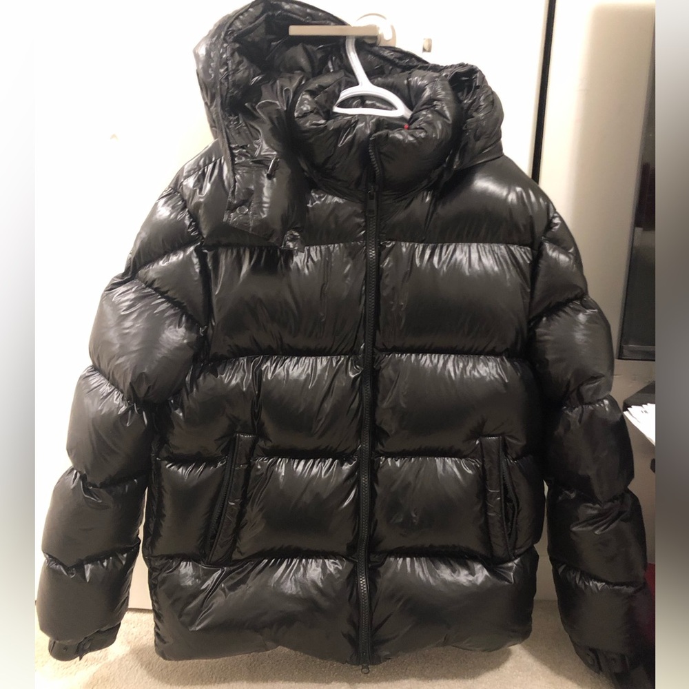 Men’s puffer( moving sale)